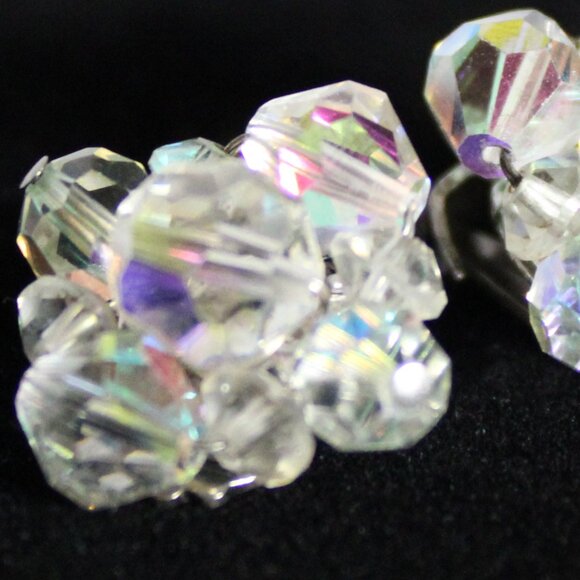 Vintage Aurora Borealis Crystal Clip On Earrings - Picture 8 of 8